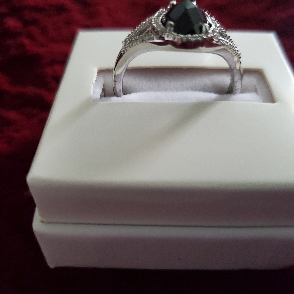 Ladies ring - Picture 6 of 8